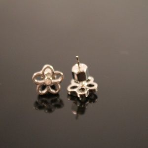 Marc by Marc Jacobs Daisy Cut Out Stud Earrings